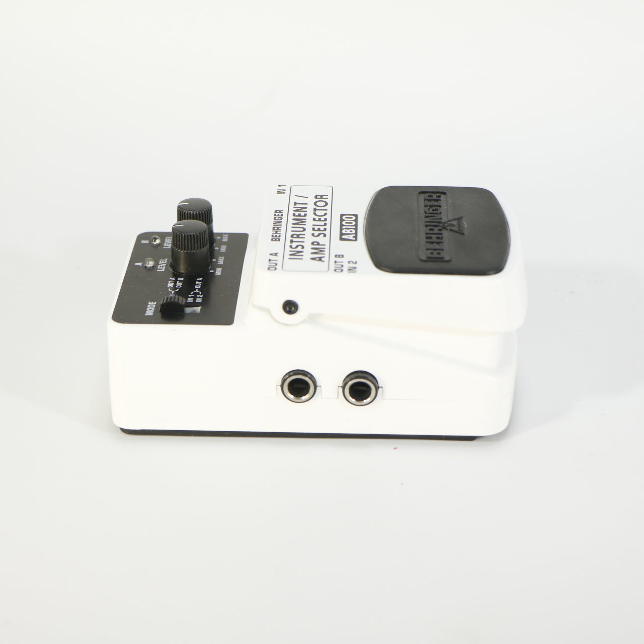 Behringer AB100 Instrument / Amp Selector