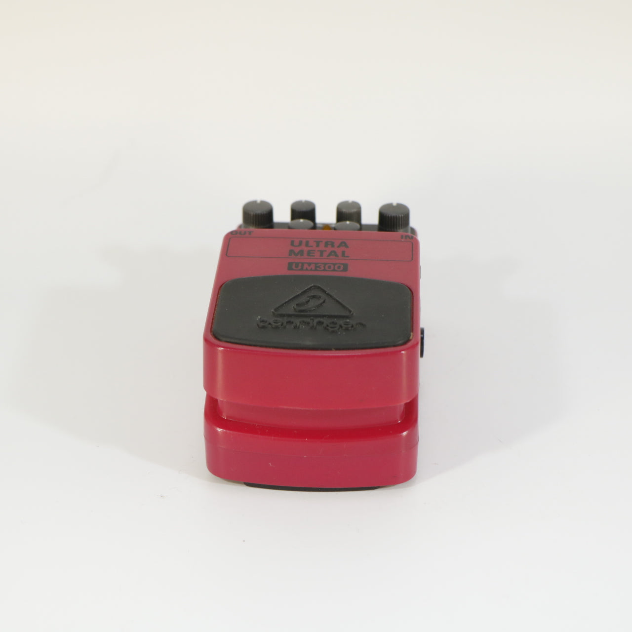Behringer UM300 Ultra Metal Distortion
