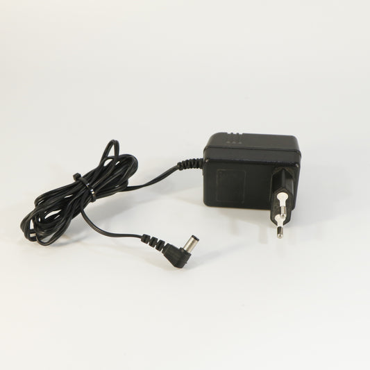 Source Audio D35-09-300 9V DC 300mA Adapter