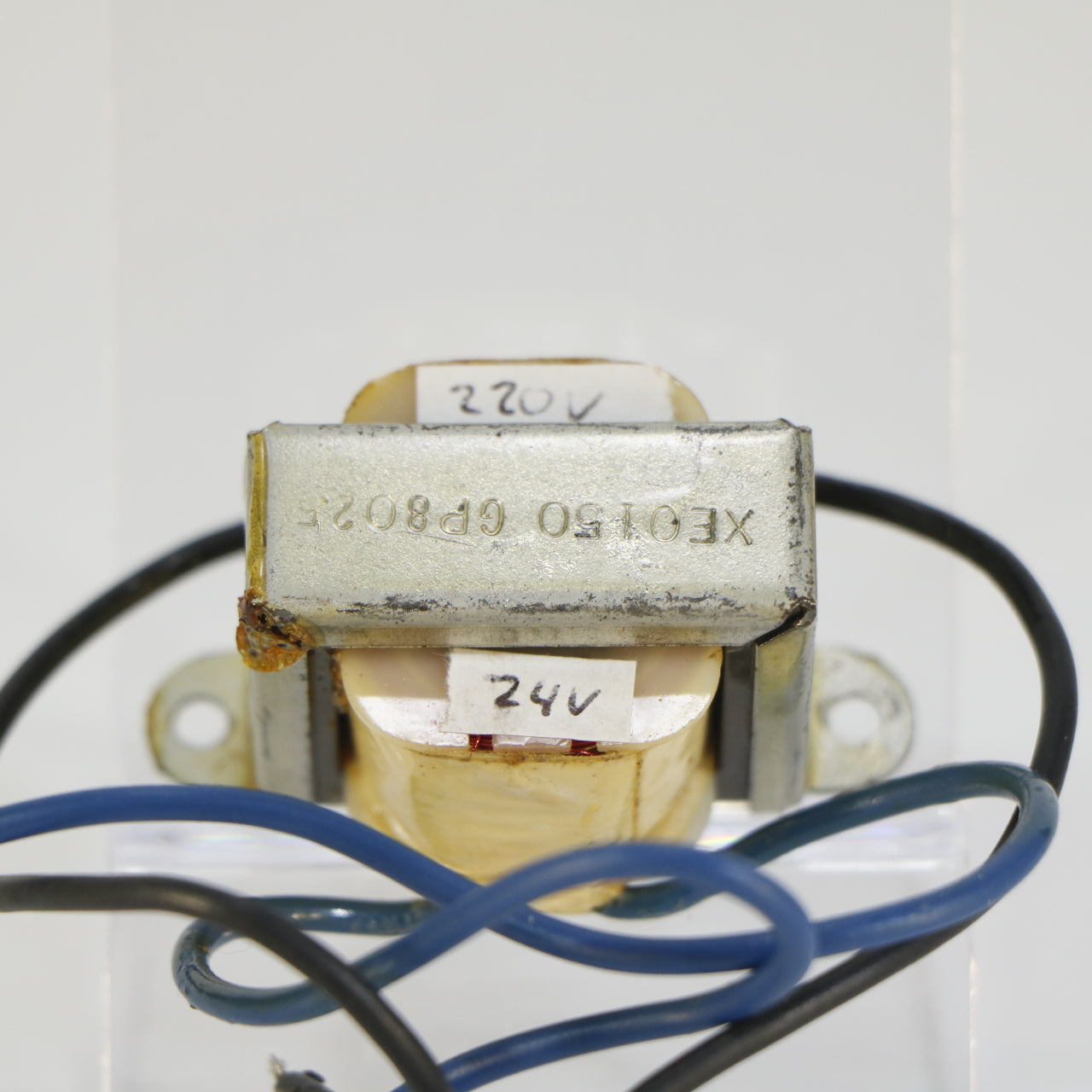 Electro-Harmonix Vintage Transformator 220V naar 24V wissel (voor vintage Big Box pedalen)