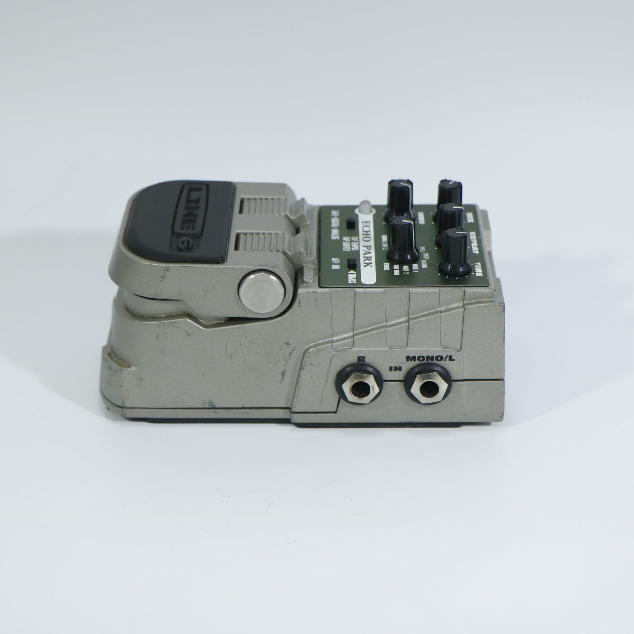 Line 6 Echo Park Delay in Stereo Dock, (s/n 30-75-0019)