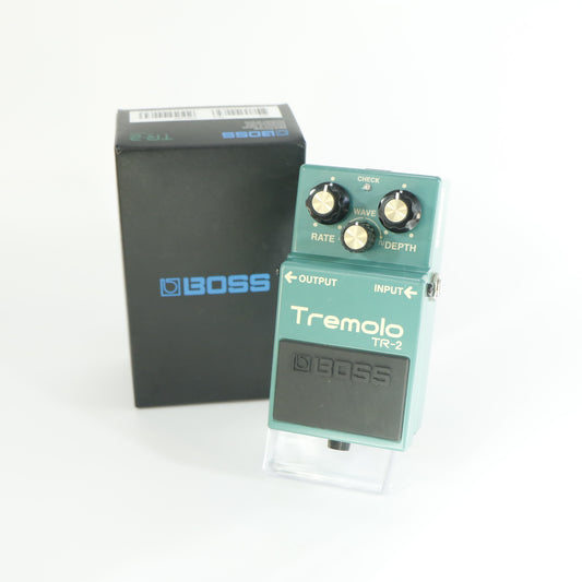 Boss TR-2 Tremolo (modded naar studio kwaliteit, s/n P4E6399, Silver Label, Made in Taiwan)