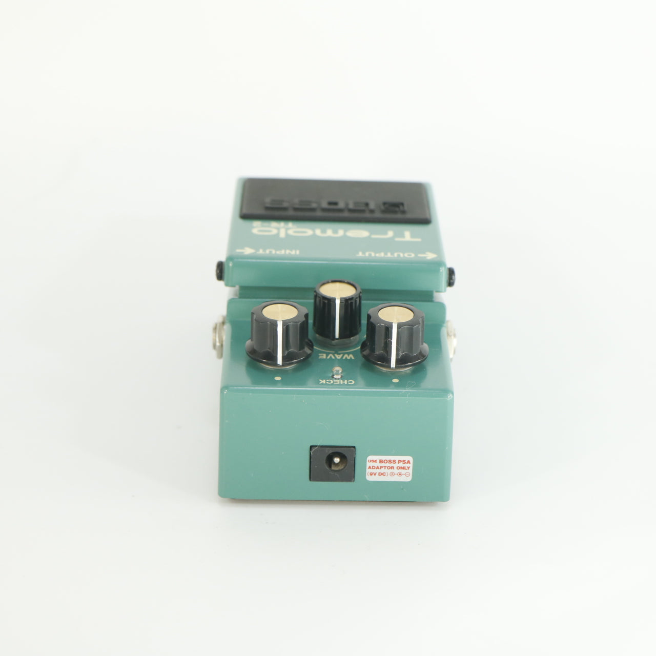 Boss TR-2 Tremolo (modded naar studio kwaliteit, s/n P4E6399, Silver Label, Made in Taiwan)