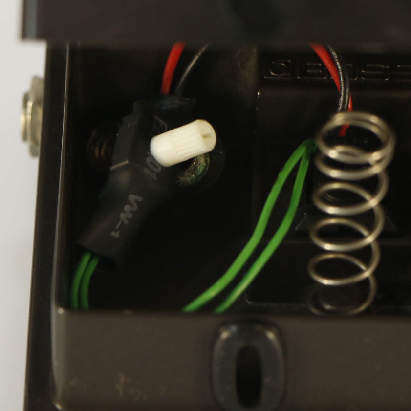 Boss LM-2B Bass Limiter (modded naar studio kwaliteit, s/n AC42062, Silver Label, Made in Taiwan)