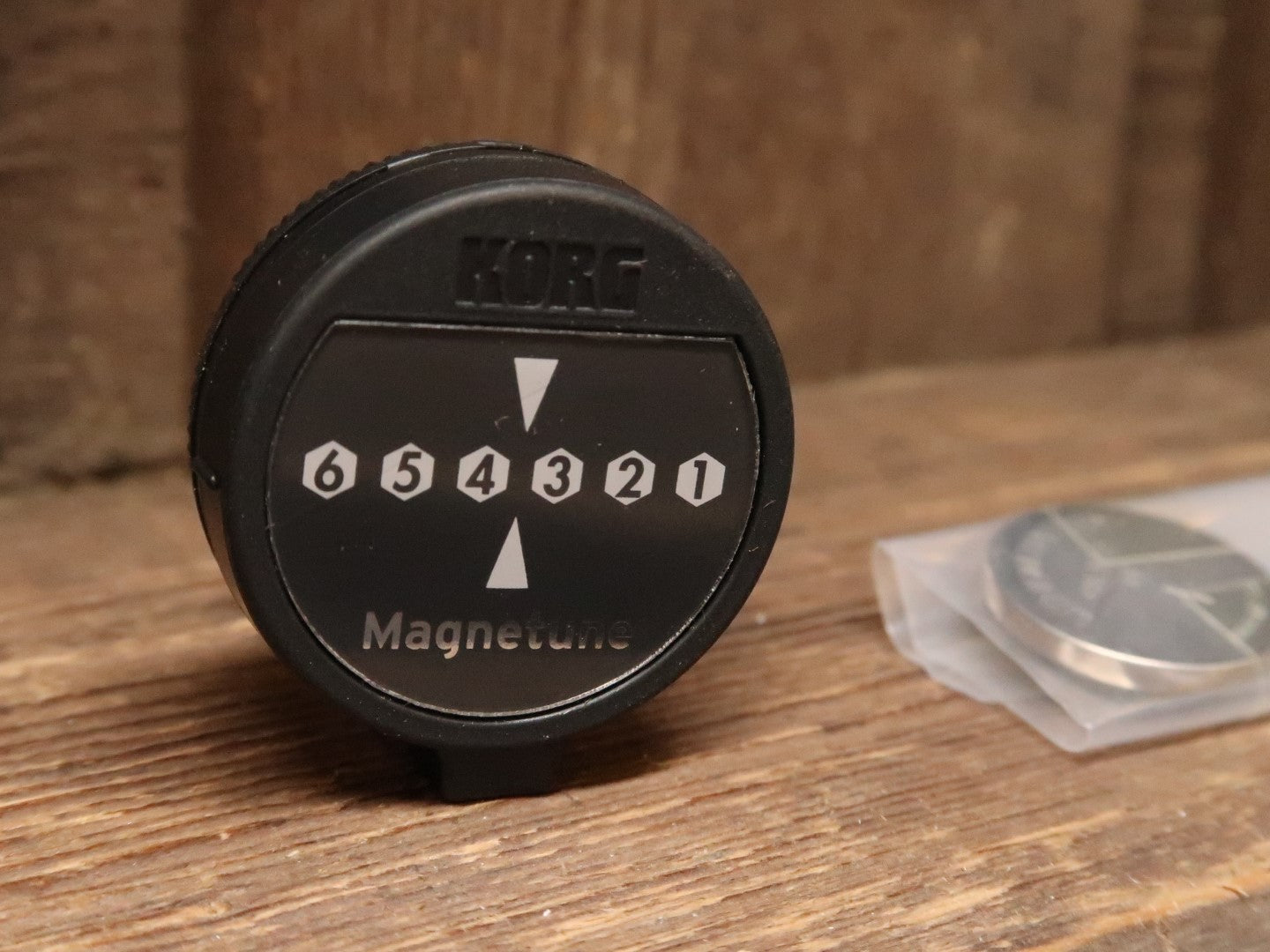 Korg Magnetune stemapparaat